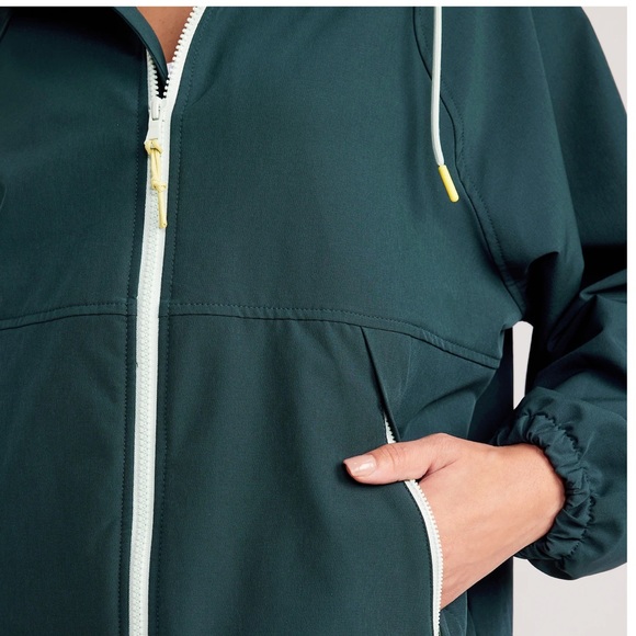 NWT OLD NAVY StretchTech Hooded Zip Jacket Color: Glorious Pine - Picture 4 of 6